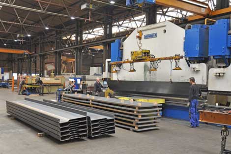BAGUET PLIAGES - Parachevement - Pliage acier - Découpe Laser 3D - Déroulage de tles et bobines, découpe plasma, laser fibre, laser tube, pliage robotisé, pliage tles, cintrage, profilage